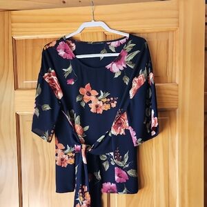 West Kei Pink and Orange Floral Tie Front Blouse